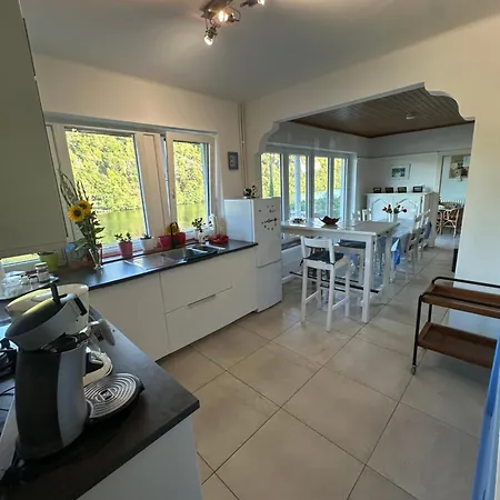 Le Paradis Mosan Casa de Férias *