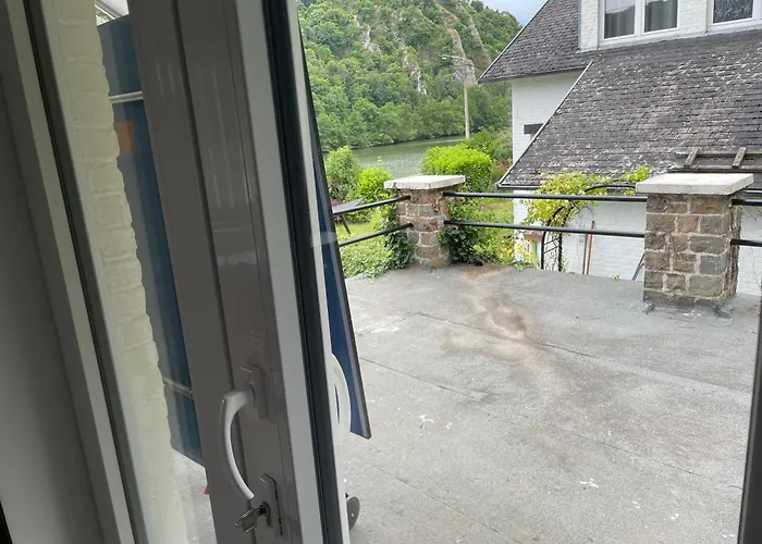 Le Paradis Mosan Waulsort